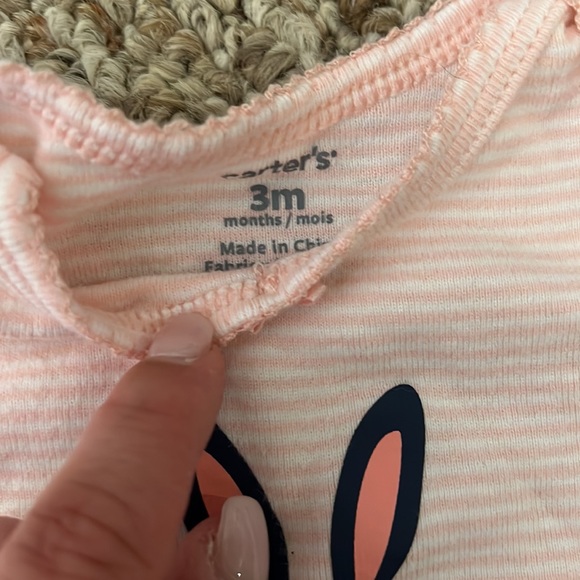 LIKE NEW BUNNY SET FOR 3M - BUNNY DRESS AND ONESIE - Picture 8 of 8